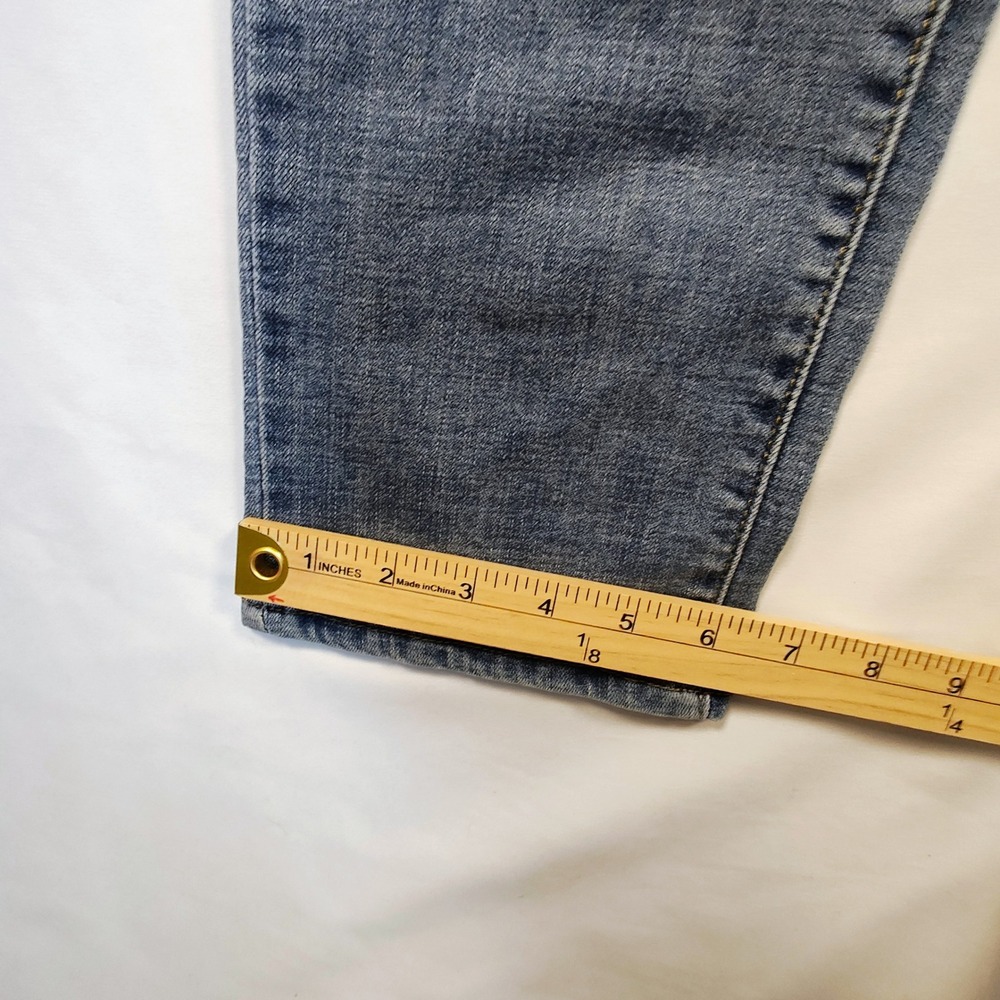 Levis 712 Slim Etroit Jeans Women's 30 Medium Wash Blue Denim Mid Rise Stretch - Picture 14 of 14
